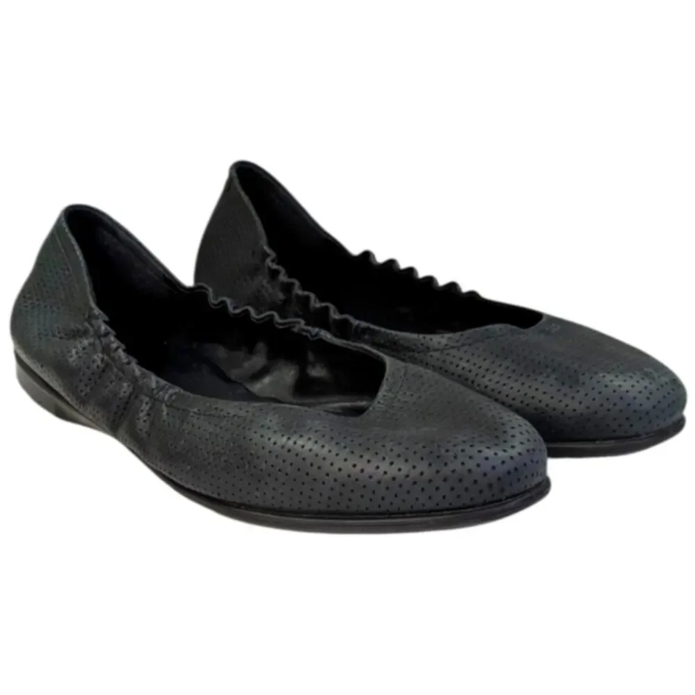 Ecco Incise Enchant Ballet Flats EUC $130 Size 9/40  S3619